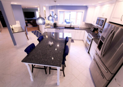 Cascade Kitchen Finish Spacious Kitchen