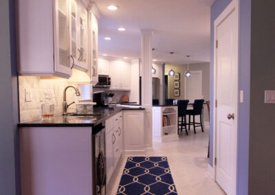 Cascade Kitchen Finish View of Butler Pantry into Kitchen